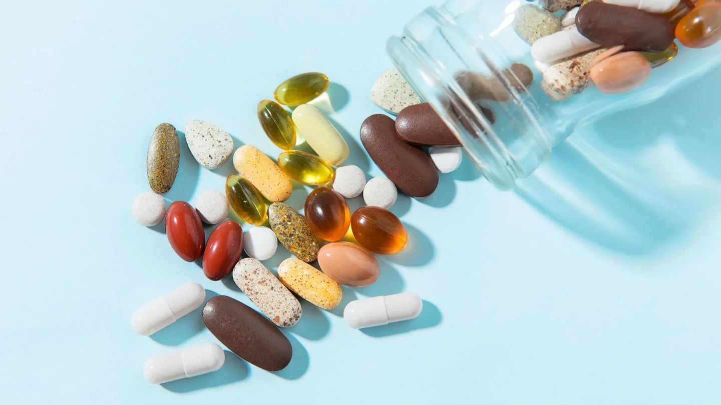 are-you-taking-too-many-supplements-1440×810